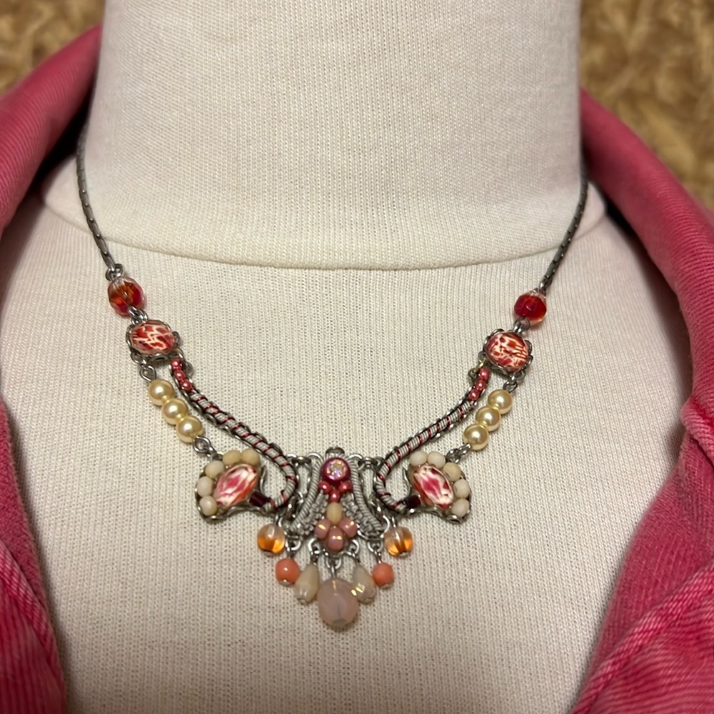 AyalaBar necklace with coral and pearl beads